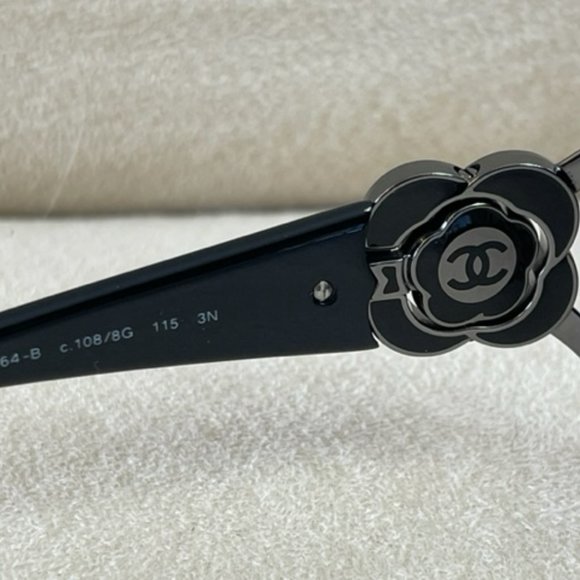 Chanel 4164-B 108/8G Rimless Shield Sunglasses Swarovski Crystal Camellia GREAT - Picture 5 of 12
